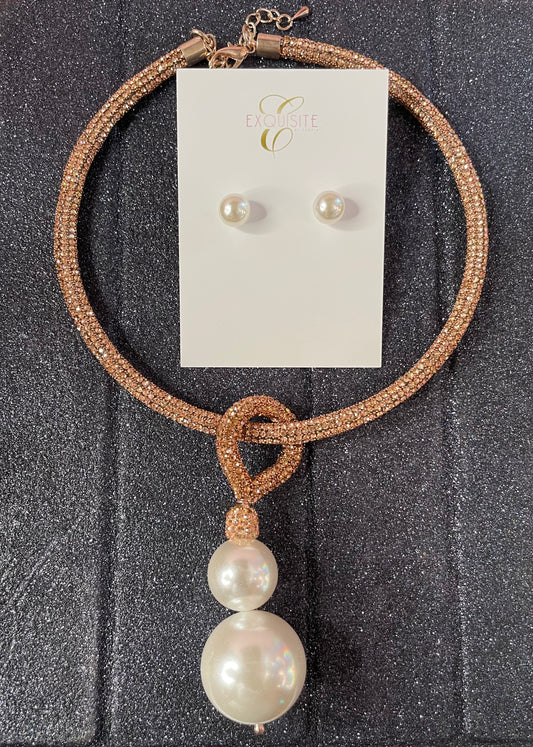 Pearlie Necklace Set